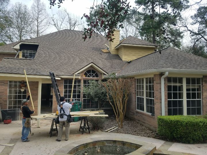 Hardie plank siding and painting, The Woodlands , Feb. 2020